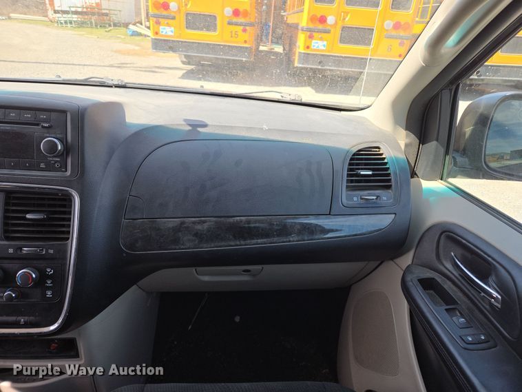 image for item ED2494 2012 Dodge Grand Caravan van