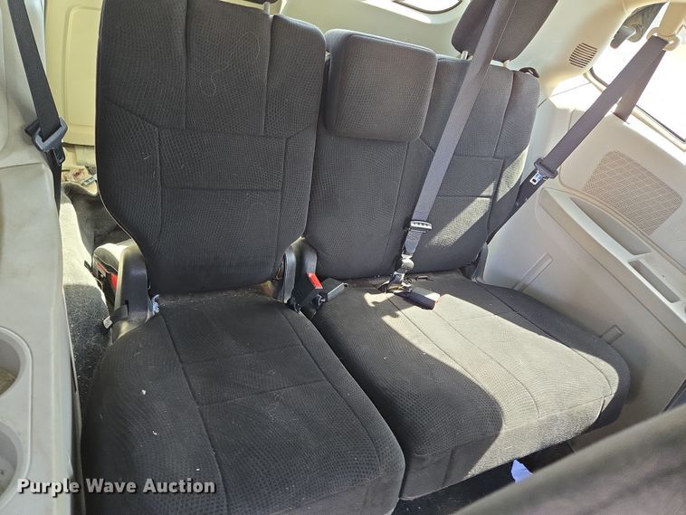 image for item ED2494 2012 Dodge Grand Caravan van