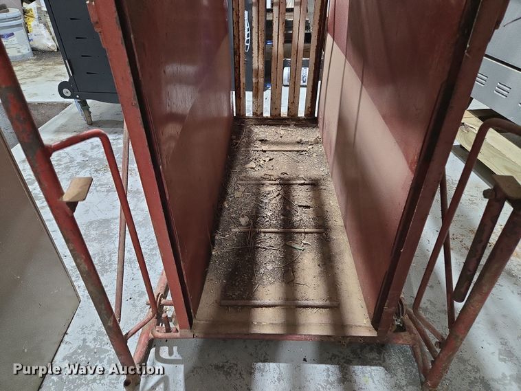 image for item ED2496 Paul Scale livestock scale