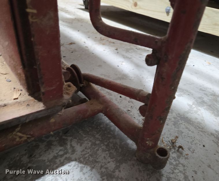 image for item ED2496 Paul Scale livestock scale