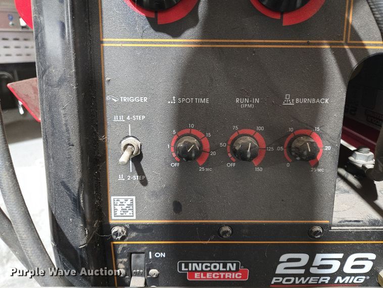 image for item ED2498 Lincoln Power MIG 256  welder
