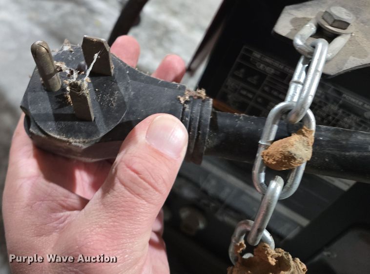 image for item ED2498 Lincoln Power MIG 256  welder