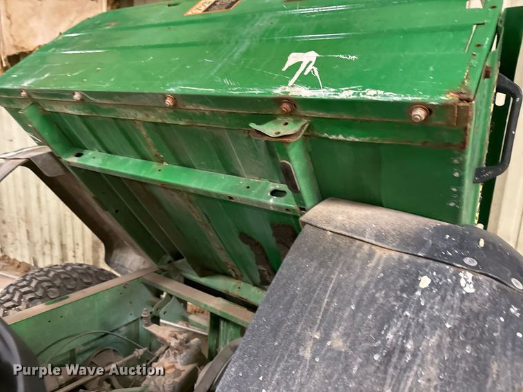 image for item EG7995 2002 John Deere Gator 4X2 utility vehicle