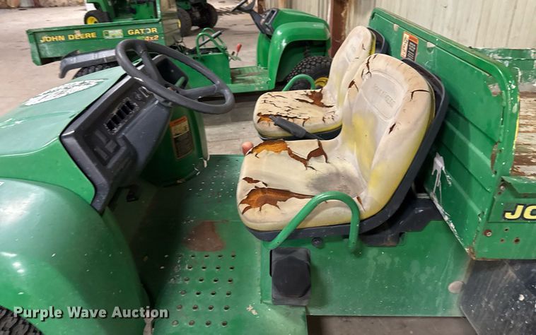 image for item EG7995 2002 John Deere Gator 4X2 utility vehicle