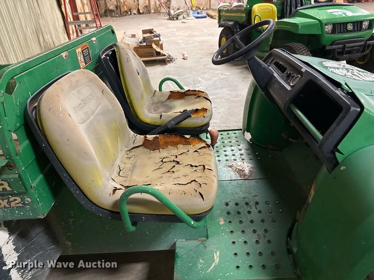 image for item EG7995 2002 John Deere Gator 4X2 utility vehicle