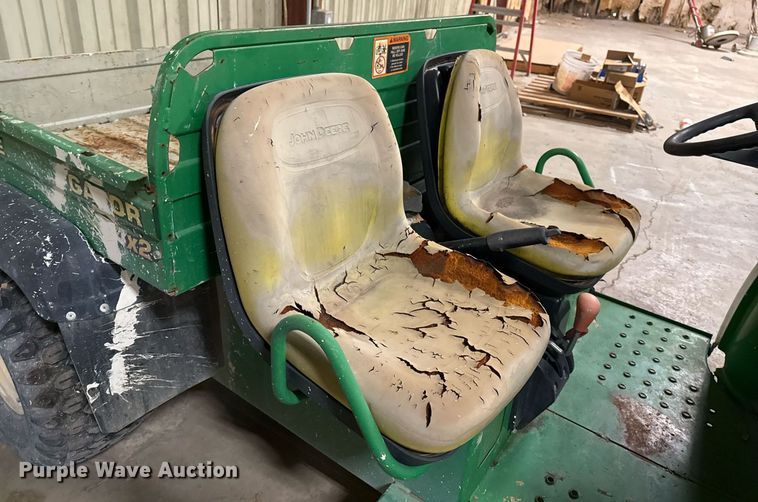 image for item EG7995 2002 John Deere Gator 4X2 utility vehicle