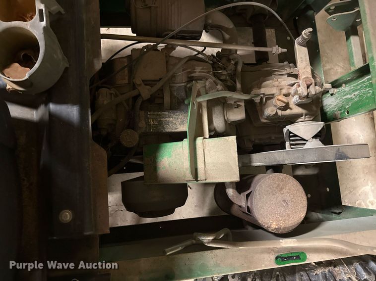 image for item EG7995 2002 John Deere Gator 4X2 utility vehicle