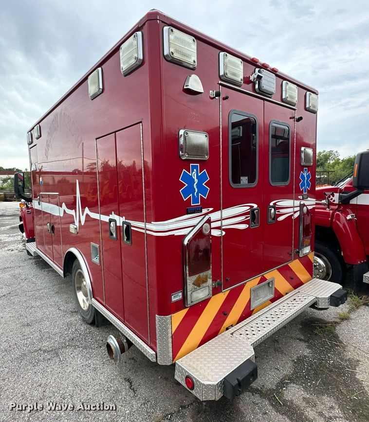 image for item EG8033 2008 Chevrolet C4500 ambulance