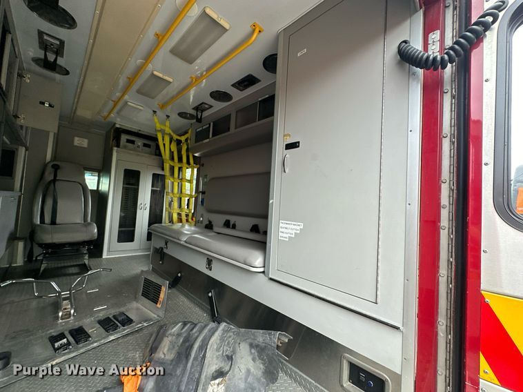 image for item EG8033 2008 Chevrolet C4500 ambulance