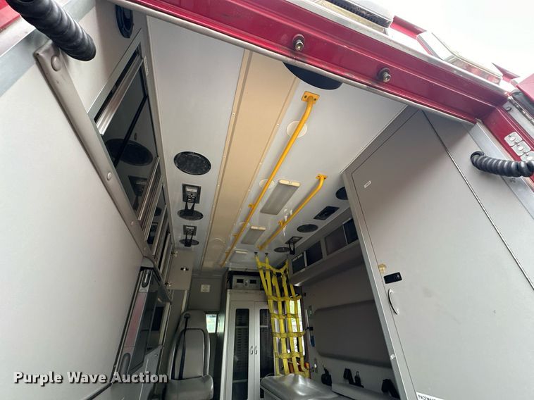 image for item EG8033 2008 Chevrolet C4500 ambulance