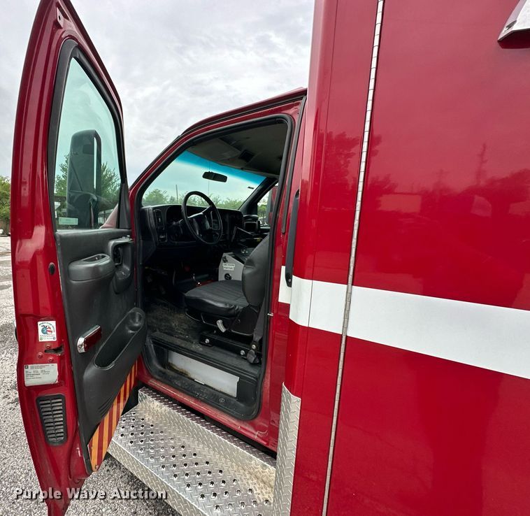 image for item EG8033 2008 Chevrolet C4500 ambulance