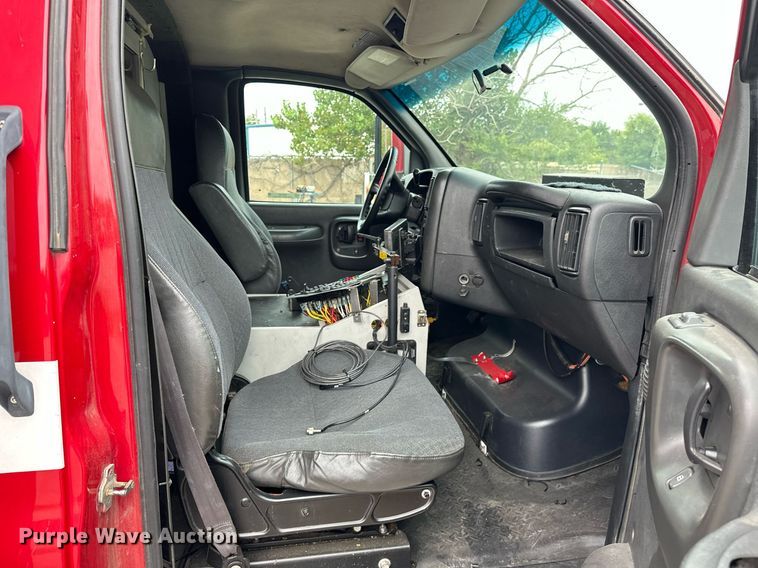 image for item EG8033 2008 Chevrolet C4500 ambulance