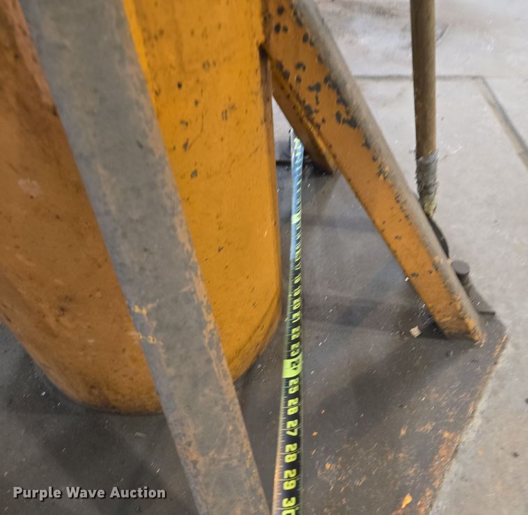 image for item EH8643 Abell-Howe 90 26260 jib crane