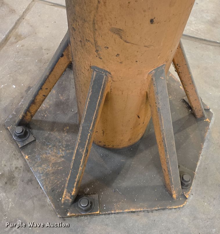 image for item EH8643 Abell-Howe 90 26260 jib crane