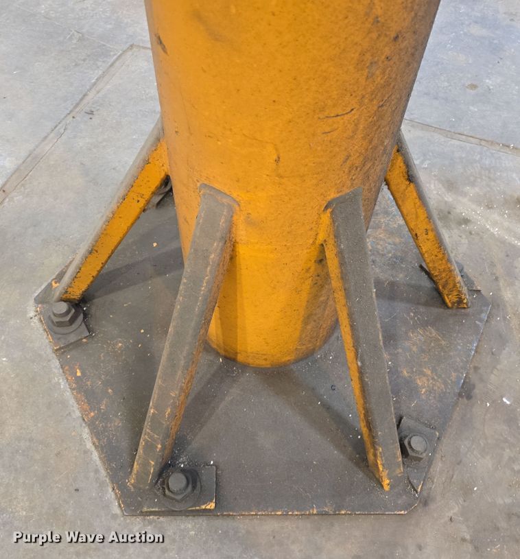 image for item EH8643 Abell-Howe 90 26260 jib crane