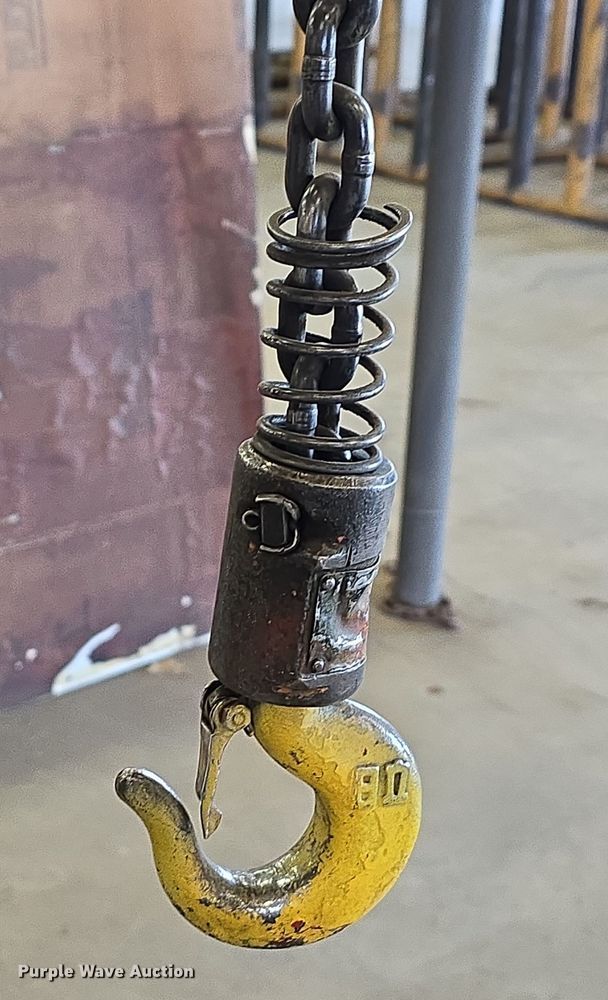 image for item EH8646 Overhead crane