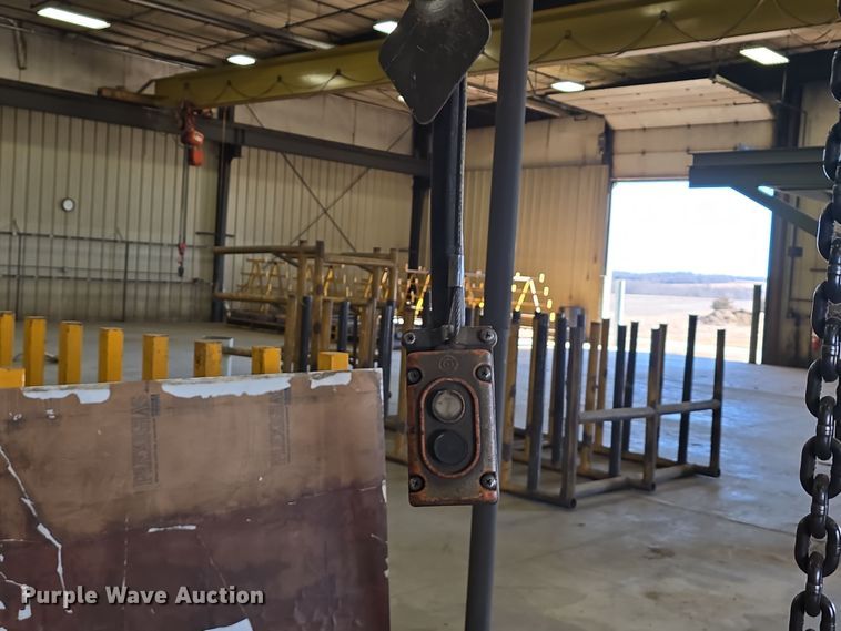 image for item EH8646 Overhead crane