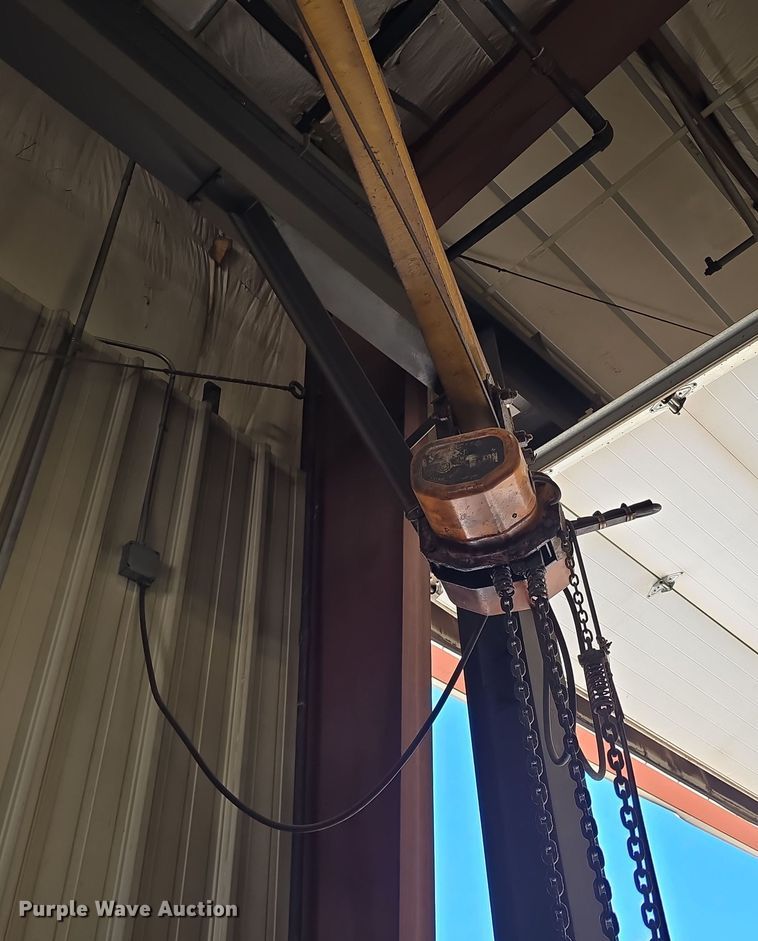 image for item EH8646 Overhead crane