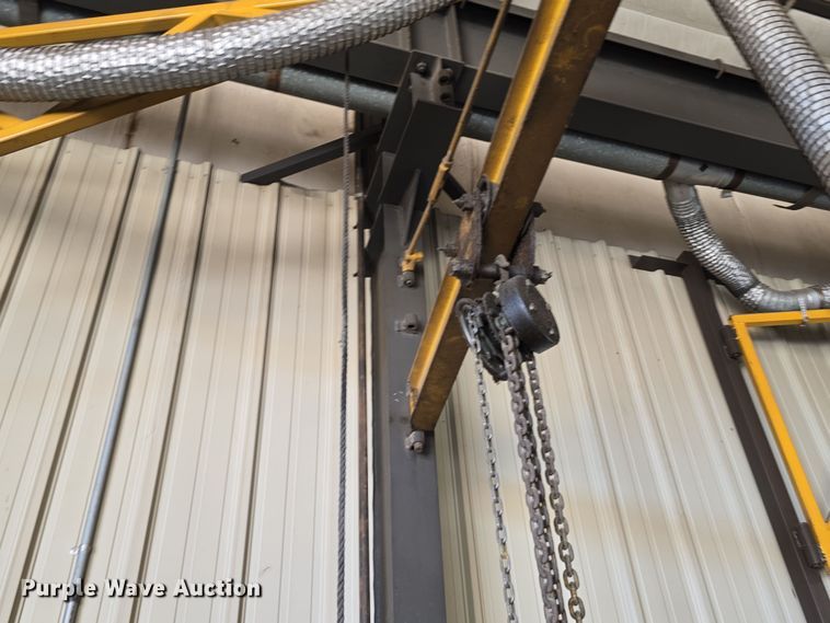 image for item EH8646 Overhead crane