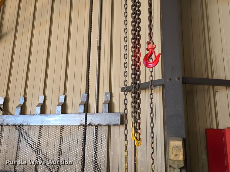 image for item EH8646 Overhead crane