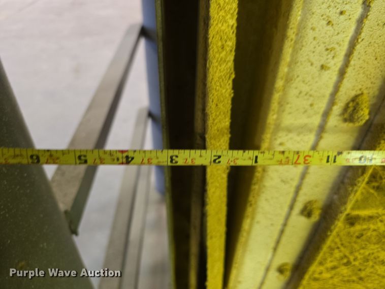 image for item EH8648 Paint booth