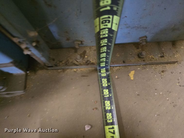 image for item EH8648 Paint booth