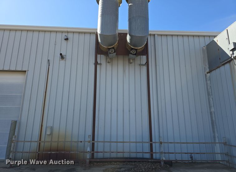 image for item EH8648 Paint booth