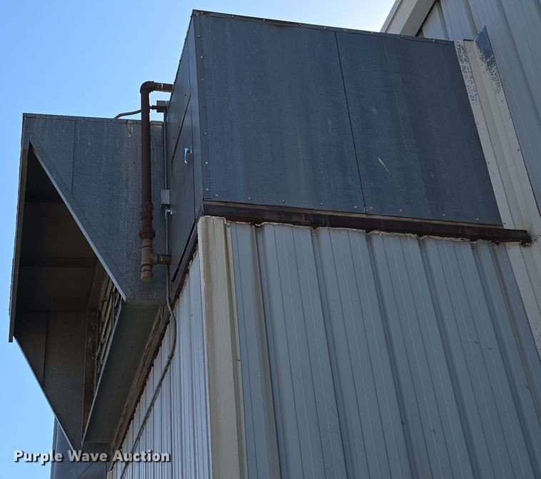 image for item EH8648 Paint booth