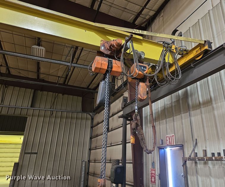image for item EH8649 Overhead crane