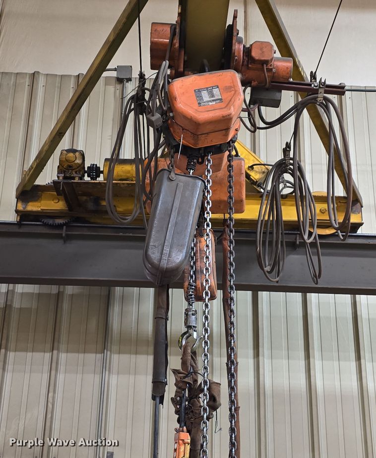 image for item EH8649 Overhead crane