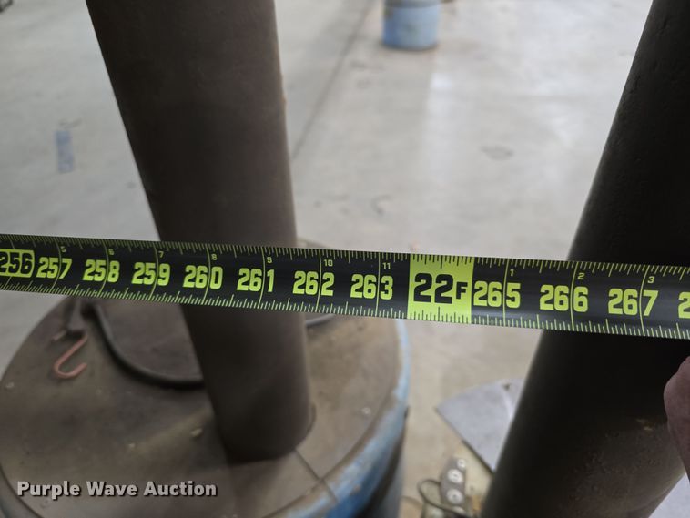 image for item EH8649 Overhead crane