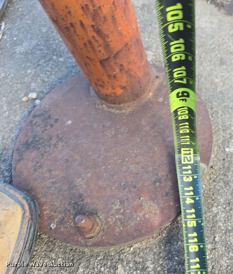 image for item EH8651 (8) storage racks