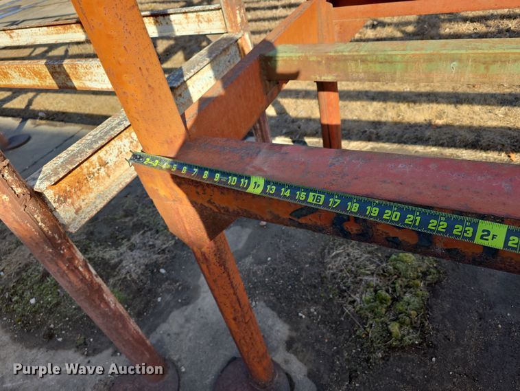 image for item EH8651 (8) storage racks