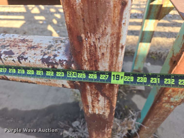 image for item EH8651 (8) storage racks