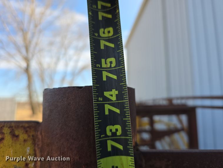 image for item EH8651 (8) storage racks