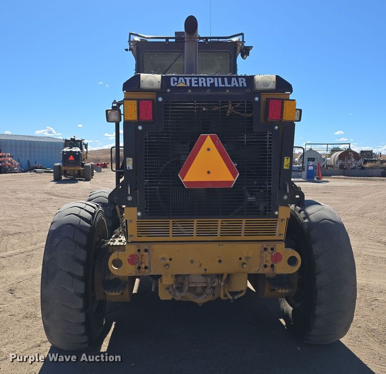 image for item EH8652 2011 Caterpillar 140M motor grader