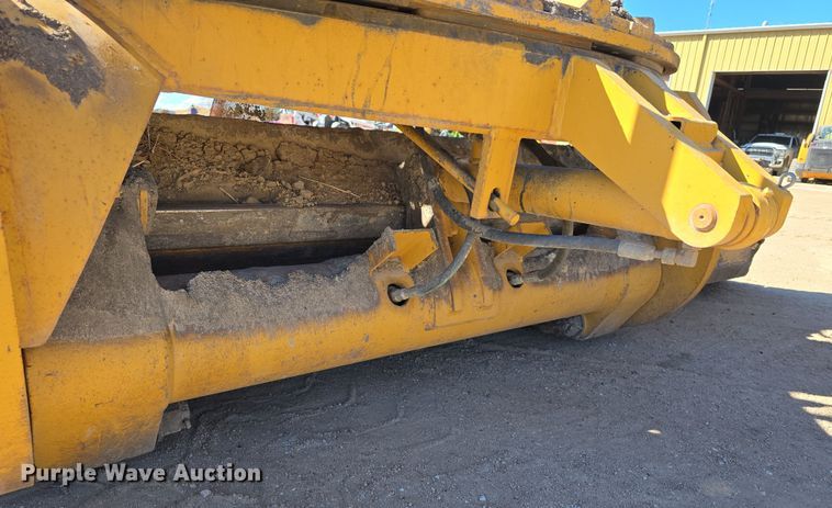 image for item EH8652 2011 Caterpillar 140M motor grader