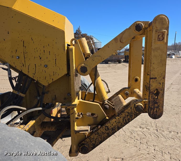 image for item EH8652 2011 Caterpillar 140M motor grader
