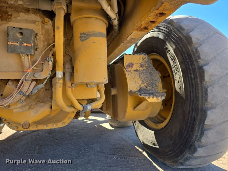 image for item EH8652 2011 Caterpillar 140M motor grader