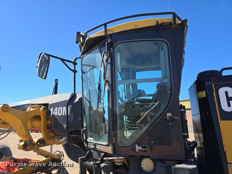 image for item EH8652 2011 Caterpillar 140M motor grader