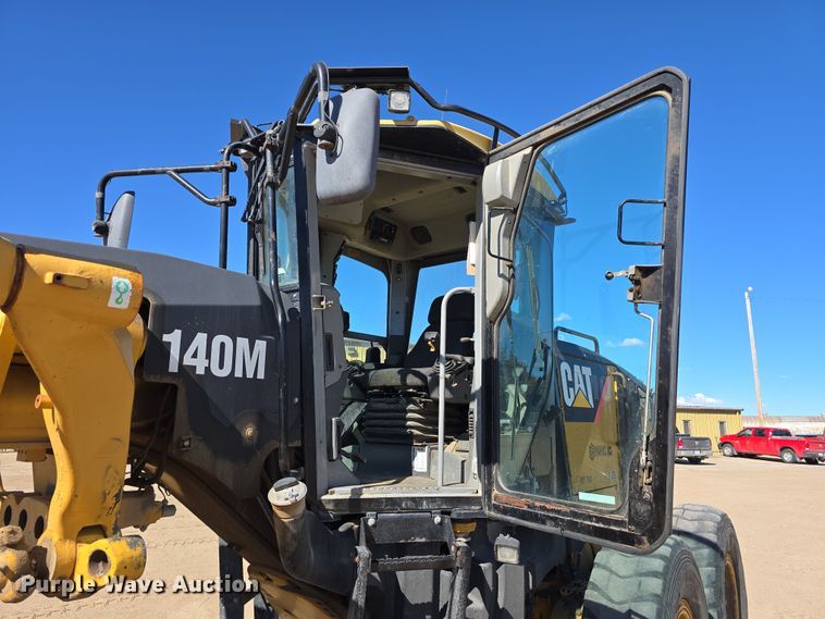 image for item EH8652 2011 Caterpillar 140M motor grader