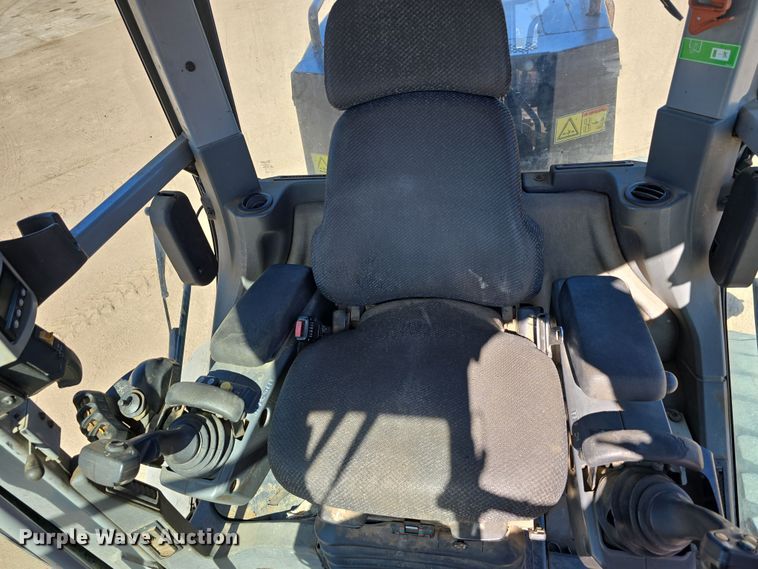 image for item EH8652 2011 Caterpillar 140M motor grader