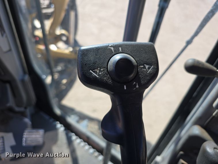 image for item EH8652 2011 Caterpillar 140M motor grader