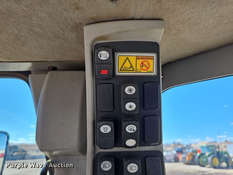 image for item EH8652 2011 Caterpillar 140M motor grader