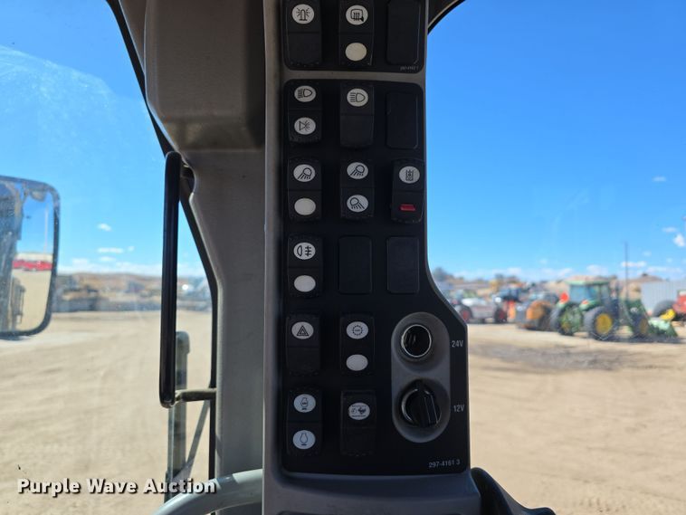 image for item EH8652 2011 Caterpillar 140M motor grader