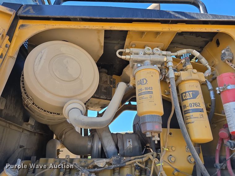 image for item EH8652 2011 Caterpillar 140M motor grader