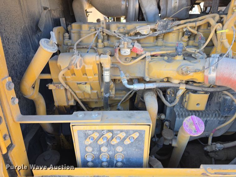 image for item EH8652 2011 Caterpillar 140M motor grader