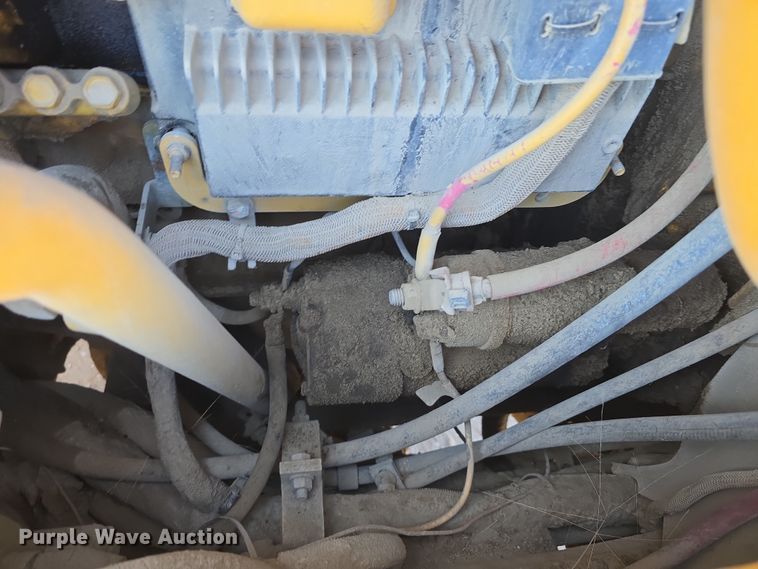 image for item EH8652 2011 Caterpillar 140M motor grader