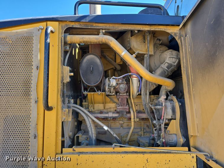 image for item EH8652 2011 Caterpillar 140M motor grader