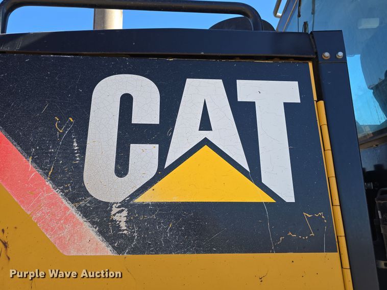 image for item EH8652 2011 Caterpillar 140M motor grader